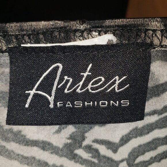 Artex Women's Gray & Black Print Top - L - Picture 4 of 5
